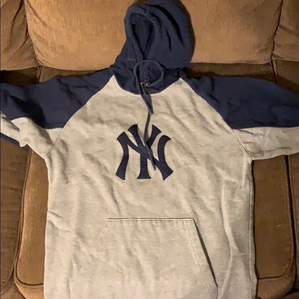 Yankees women’s hoodie